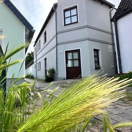 Ferienwohnung Am Strom Rostock Bagian luar foto