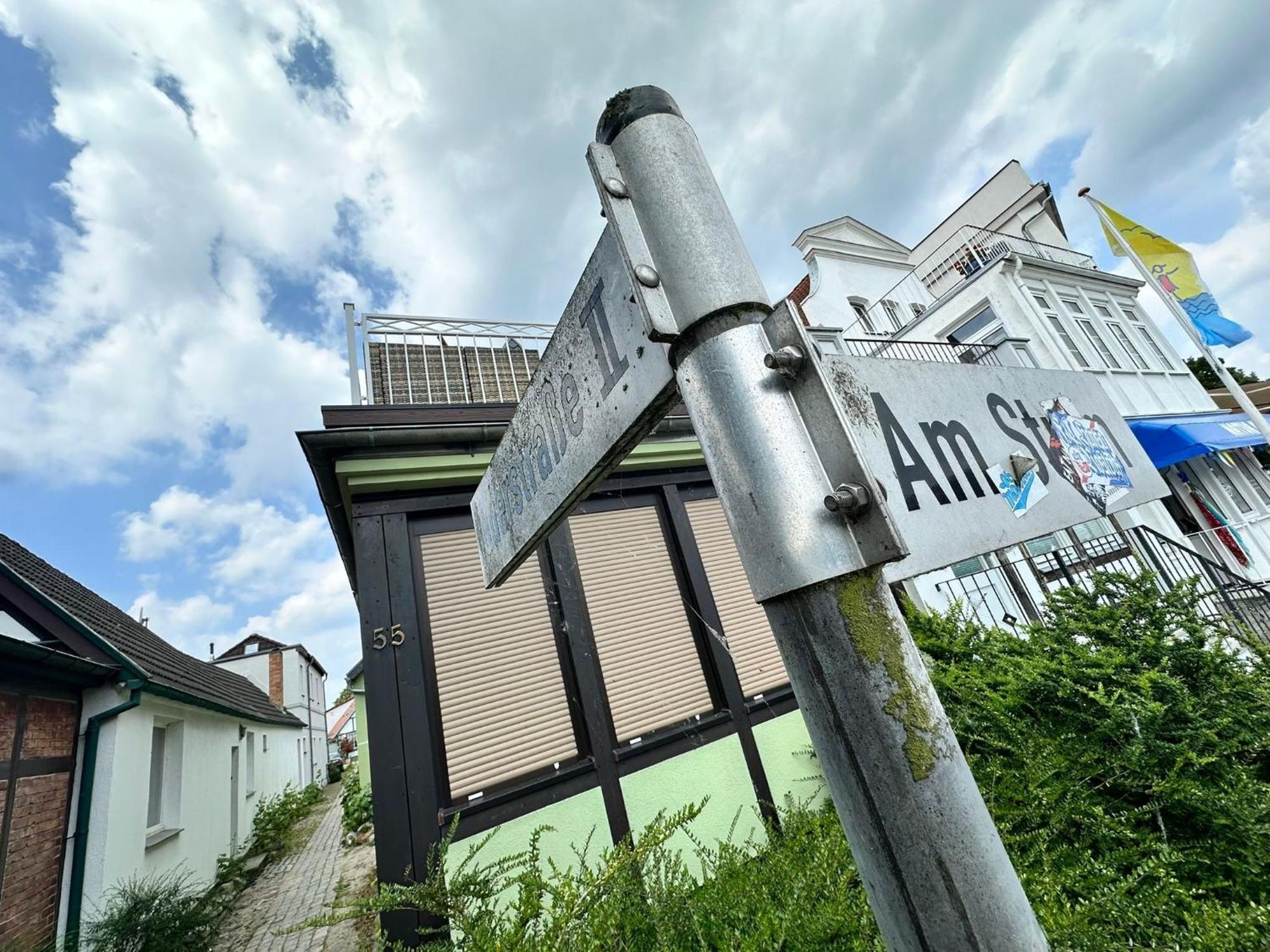 Ferienwohnung Am Strom Rostock Bagian luar foto